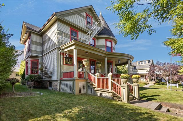 350 Broadway, Newport, RI 02840
