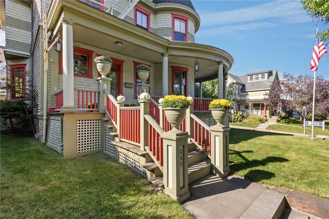 350 Broadway, Newport, RI 02840