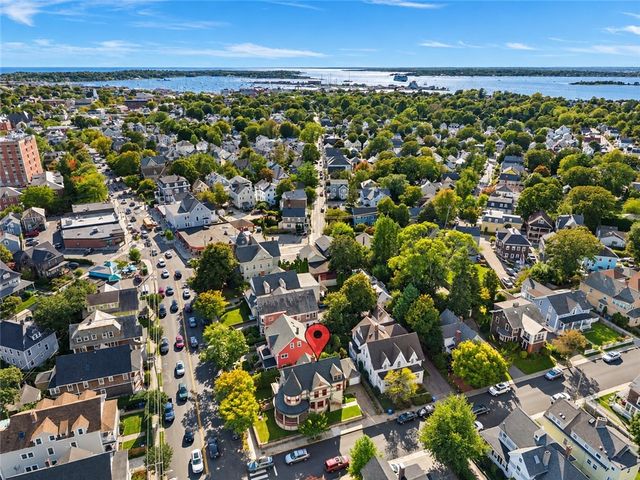 350 Broadway, Newport, RI 02840