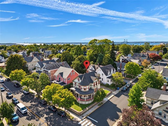 350 Broadway, Newport, RI 02840