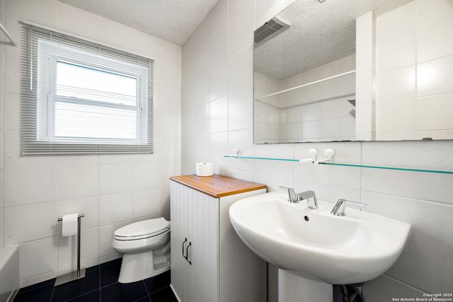 3014 Oneida, San Antonio, TX 78230