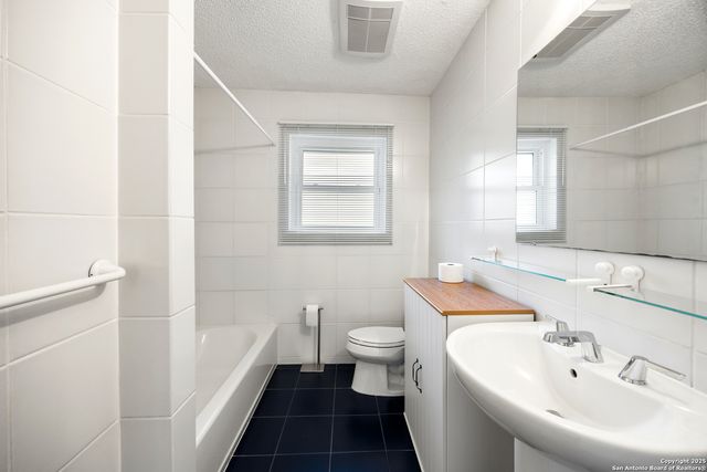 3014 Oneida, San Antonio, TX 78230