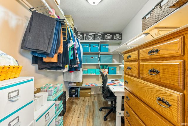 5500 S Highpoint Drive, Albion, IN 46701