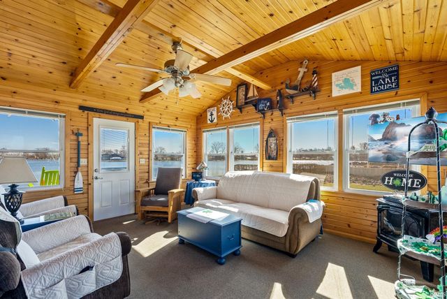 5500 S Highpoint Drive, Albion, IN 46701