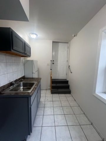 2138 N Kildare Avenue GARDEN, Chicago, IL 60639