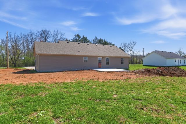 1605 Paynes Church Rd, Winchester, TN 37398