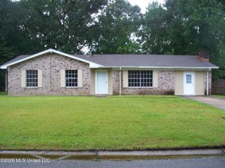 2712 Connor Drive, Ocean Springs, MS 39564