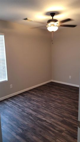 7211 Foxwalk Lane, Humble, TX 77338