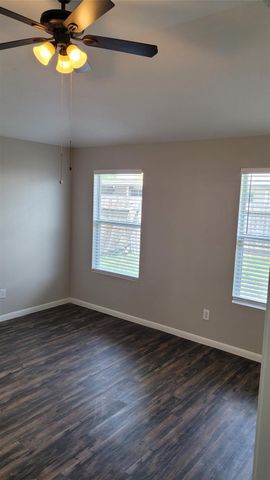 7211 Foxwalk Lane, Humble, TX 77338