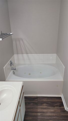 7211 Foxwalk Lane, Humble, TX 77338