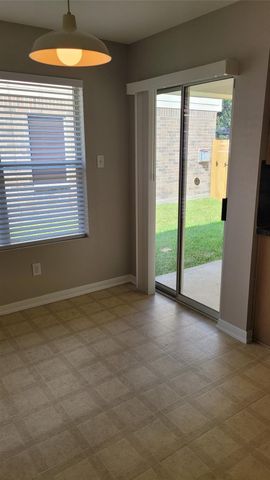 7211 Foxwalk Lane, Humble, TX 77338