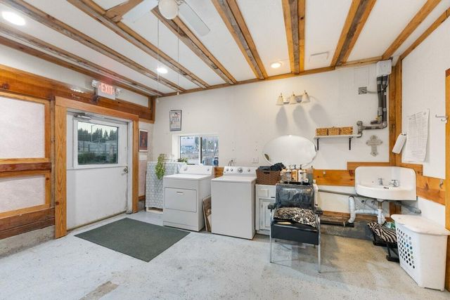 110 Squaw Valley Road, Mccloud, OR 96057