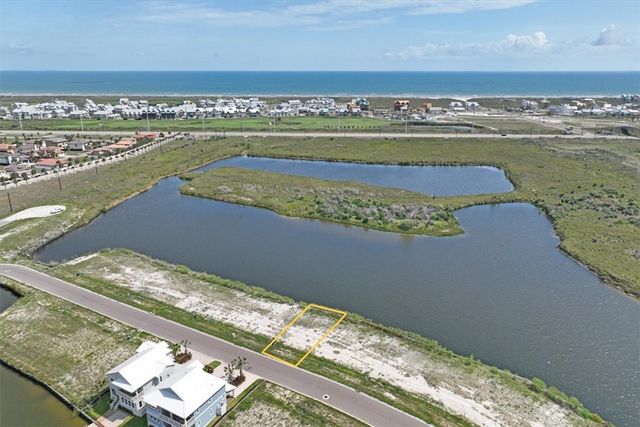 128 Laguna Isles Dr 8, Port Aransas, TX 78373