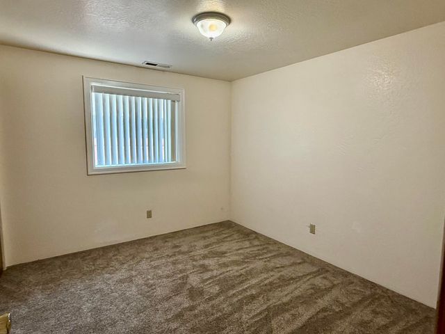 3015 Milhoan Drive, Medford, OR 97504