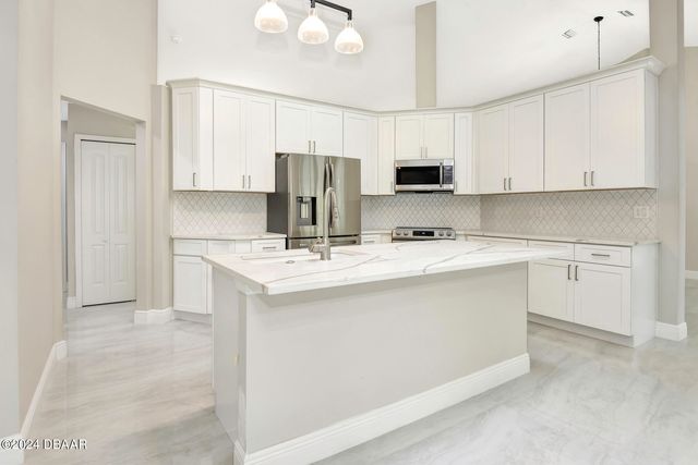 5 Lake Isle Way, Ormond Beach, FL 32174