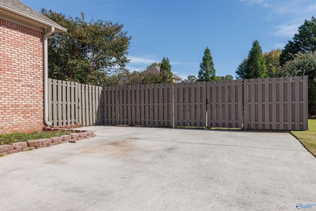 223 Clouds Creek Drive, Huntsville, AL 35806