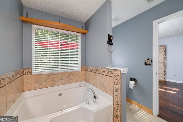 124 Worthy Drive, Mcdonough, GA 30252