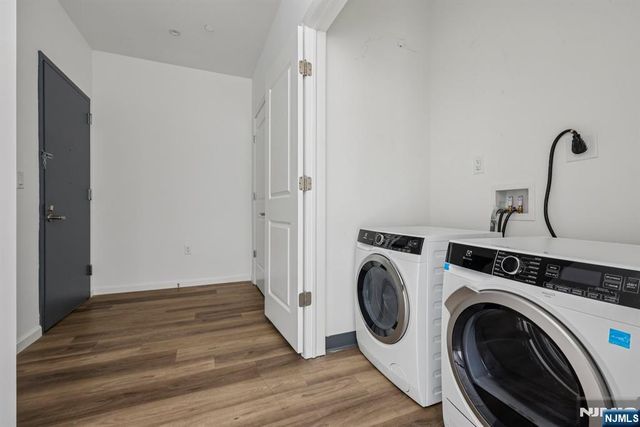 2 Executive Drive 809, Fort Lee, NJ 07024