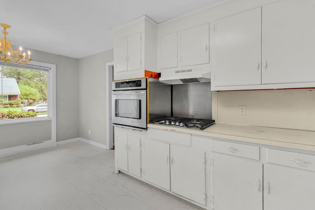 1221 Byron Road, Charleston, SC 29407