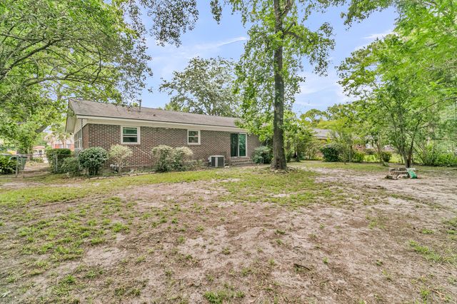 1221 Byron Road, Charleston, SC 29407