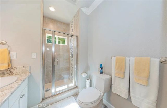 48441 Woodbend Court, Oakhurst, CA 93644