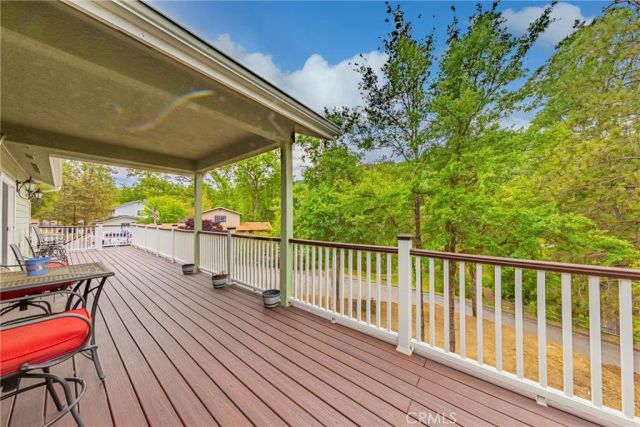 48441 Woodbend Court, Oakhurst, CA 93644