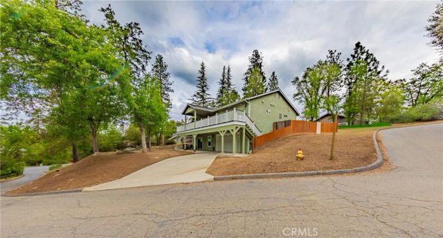 48441 Woodbend Court, Oakhurst, CA 93644