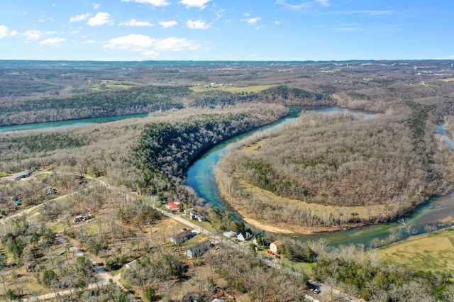 8006 Cliff Drive, Merriam Woods, MO 65740