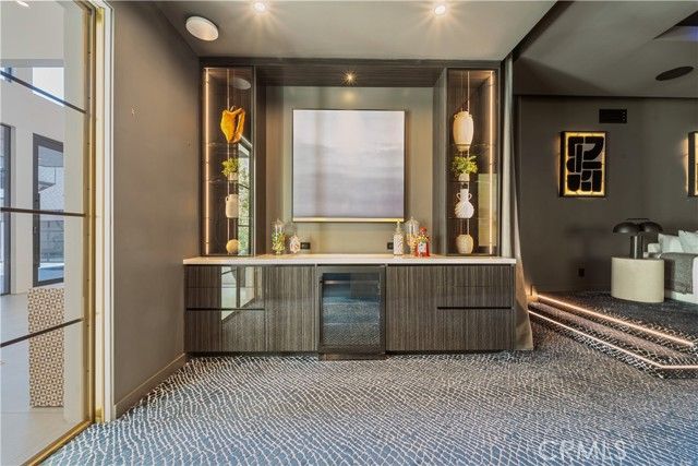 20620 Chatsboro Drive, Woodland Hills (los Angeles), CA 91364