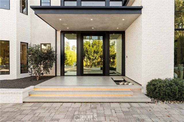 20620 Chatsboro Drive, Woodland Hills (los Angeles), CA 91364