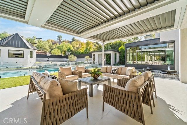 20620 Chatsboro Drive, Woodland Hills (los Angeles), CA 91364