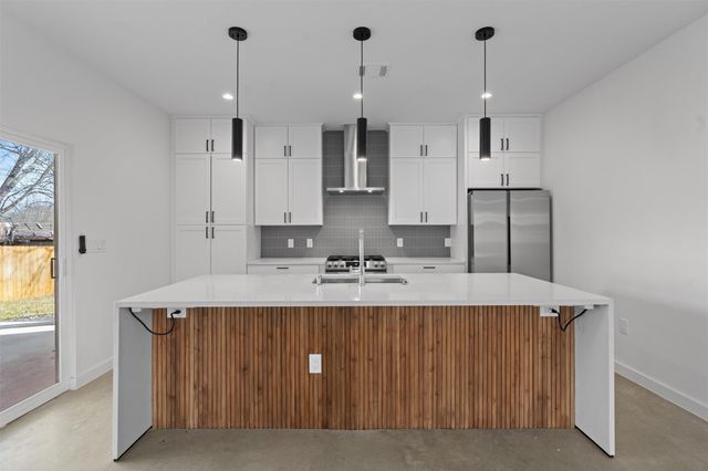 5601 Manor RD A, Austin, TX 78723