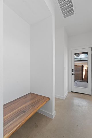 5601 Manor RD A, Austin, TX 78723