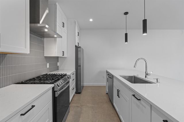 5601 Manor RD A, Austin, TX 78723