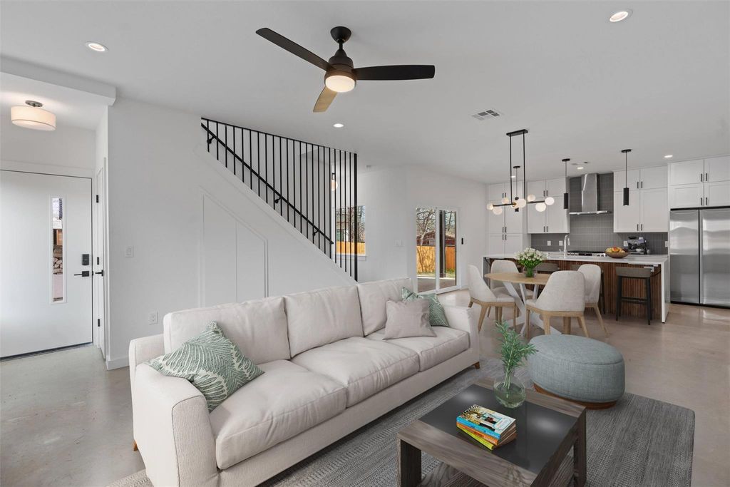 5601 Manor RD A, Austin, TX 78723