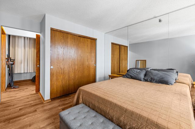 433 S 7th Street 1917, Minneapolis, MN 55415