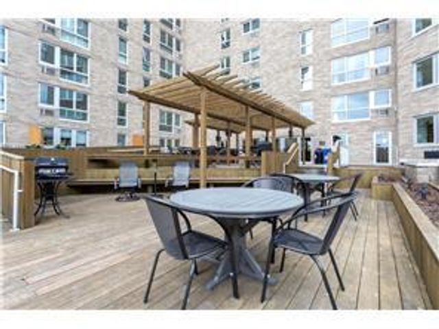 433 S 7th Street 1917, Minneapolis, MN 55415