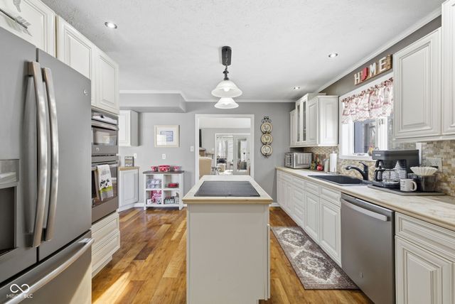 8717 Swiftsail Court, Indianapolis, IN 46256