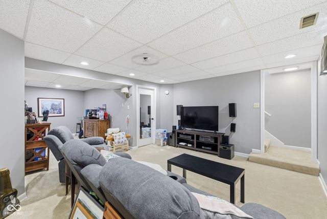 8717 Swiftsail Court, Indianapolis, IN 46256