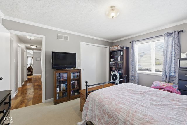 8717 Swiftsail Court, Indianapolis, IN 46256