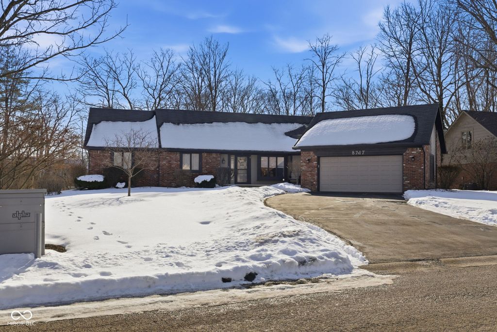 8717 Swiftsail Court, Indianapolis, IN 46256