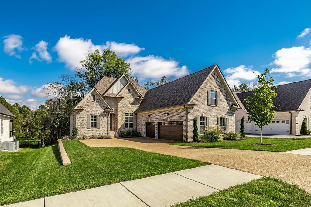 1219 Ben Forkum Dr, Lebanon, TN 37087