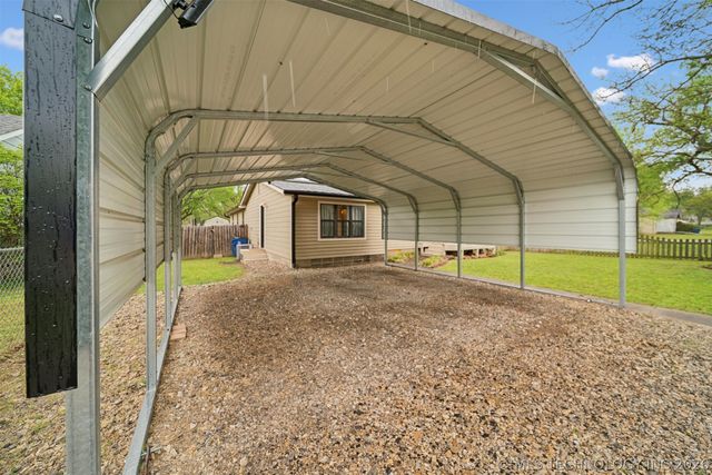 608 W Sequoyah Avenue, Vinita, OK 74301