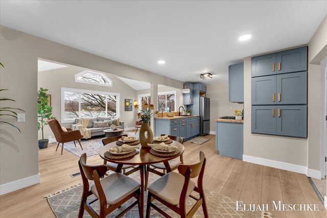 10463 Poplar Drive, Rockford, MI 49341