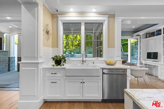 13836 Davana Terrace, Sherman Oaks, CA 91423