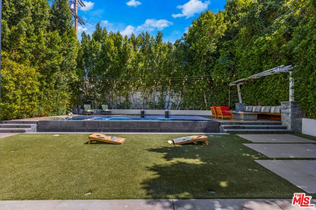 13836 Davana Terrace, Sherman Oaks, CA 91423