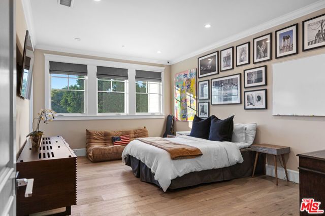 13836 Davana Terrace, Sherman Oaks, CA 91423