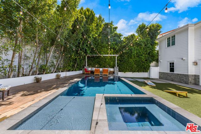 13836 Davana Terrace, Sherman Oaks, CA 91423