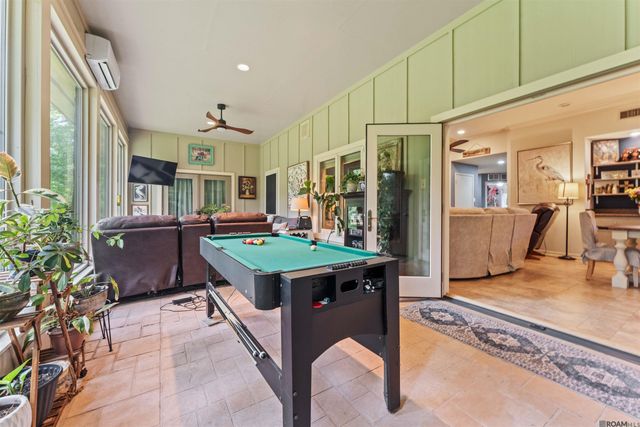 8733 Island Rd, St Francisville, LA 70775