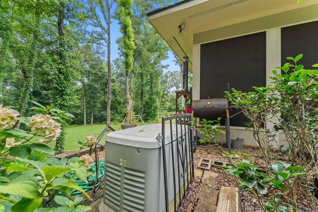 8733 Island Rd, St Francisville, LA 70775